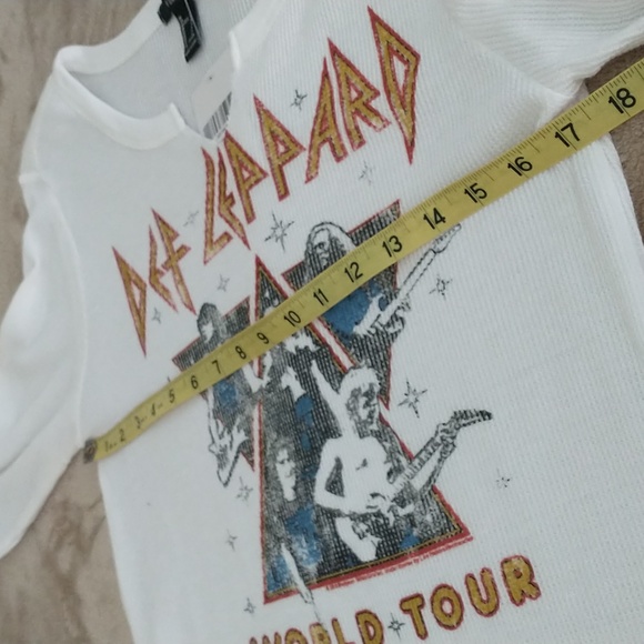 NWT Def Leppard World Tour 1992 Ivory Multi Long Sleeve Thermal Shirt, Sz L - Picture 7 of 8